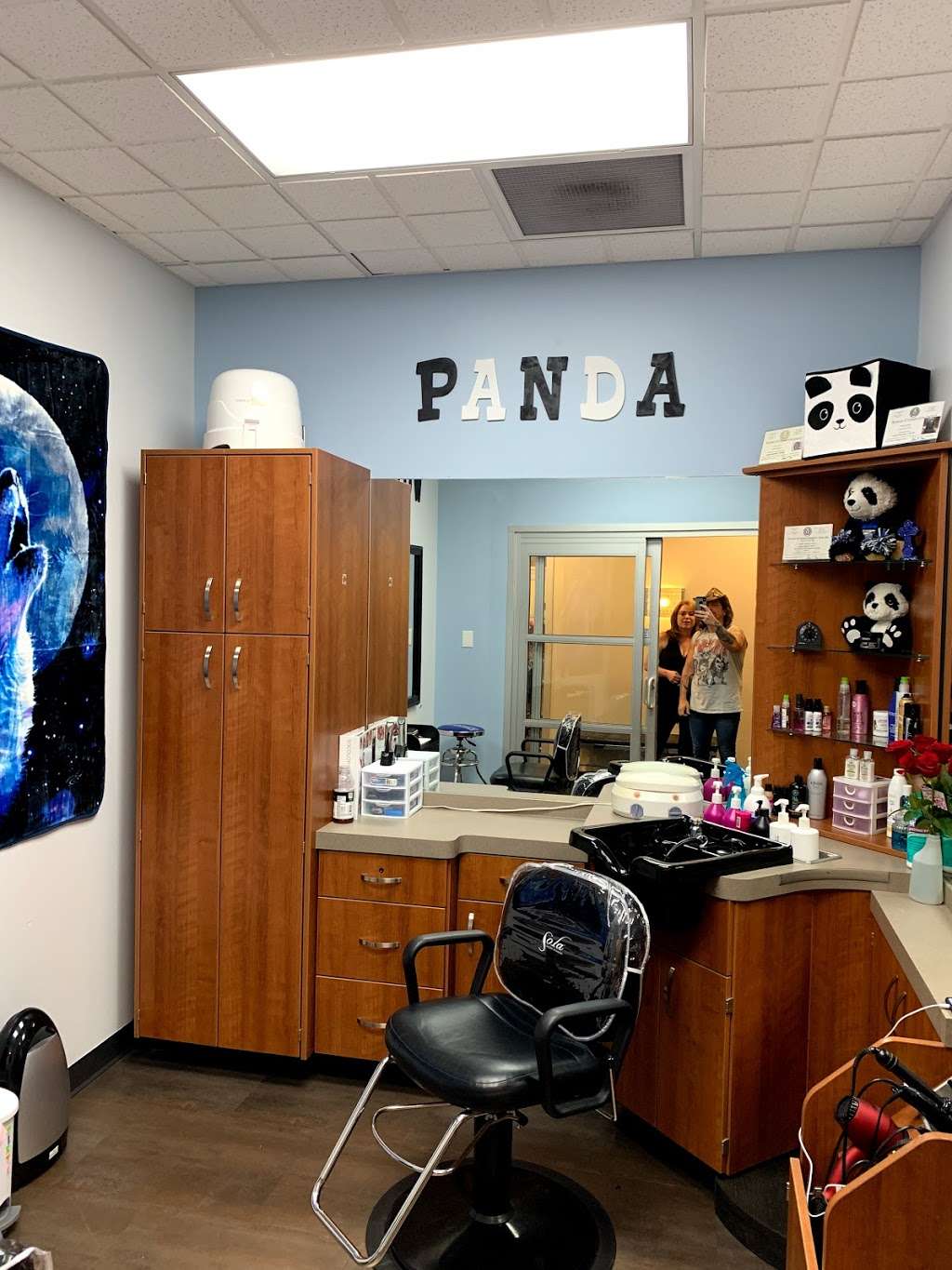 Panda Wolf Salon | Suite 226 Studio #25 17947, I-45, Shenandoah, TX 77385, USA | Phone: (832) 438-6014