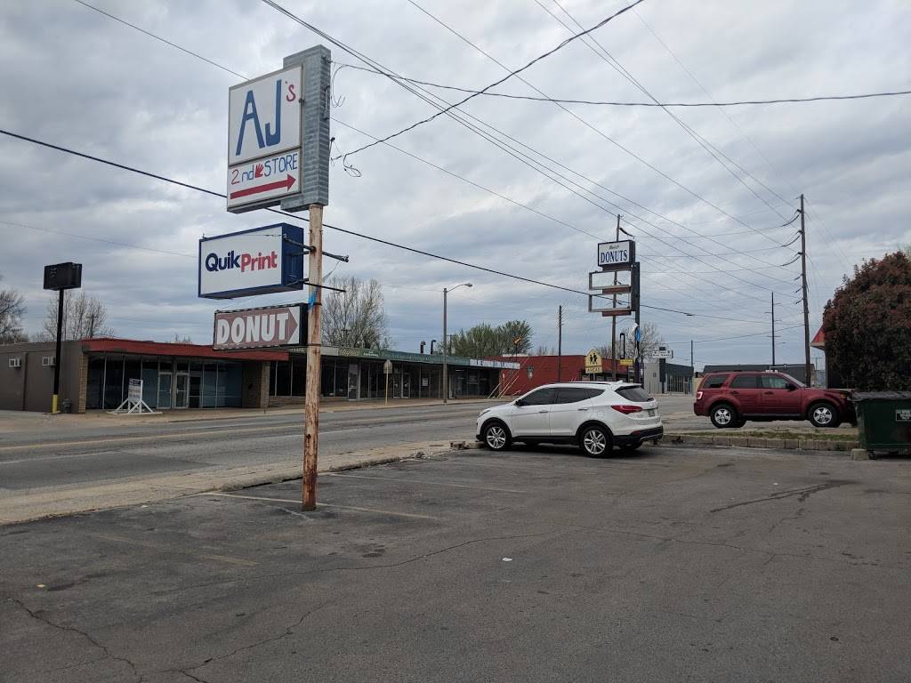 Daylight Donuts | 1917 S Harvard Ave, Tulsa, OK 74112, USA | Phone: (918) 749-5272