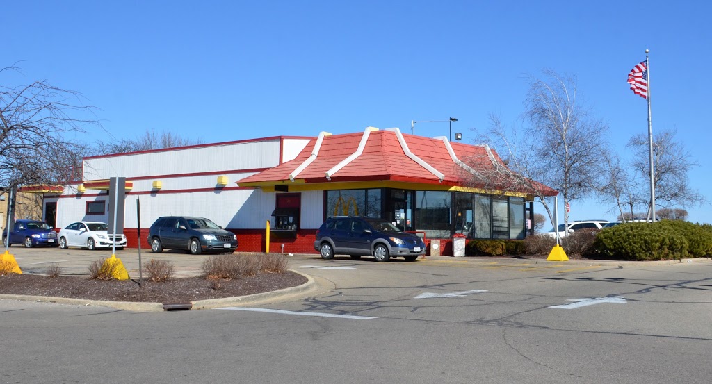 McDonalds | 110 W Market St, Elkhorn, WI 53121, USA | Phone: (262) 723-8660