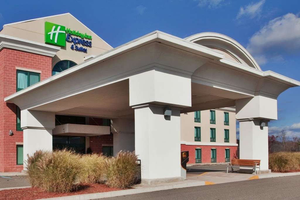 Holiday Inn Express & Suites Drums-Hazleton (I-80) | 1 Corporate Drive, Drums, PA 18222, USA | Phone: (570) 788-8081