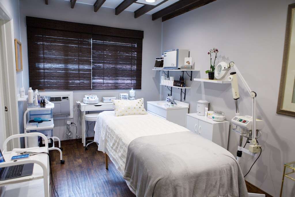 Esthetics By Sarah | 4130 Atlantic Ave #109, Long Beach, CA 90808 | Phone: (562) 225-7198