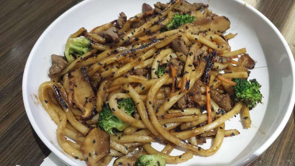 Noodles and Company | 17328 Valley Mall Rd, Hagerstown, MD 21740 | Phone: (301) 582-0310