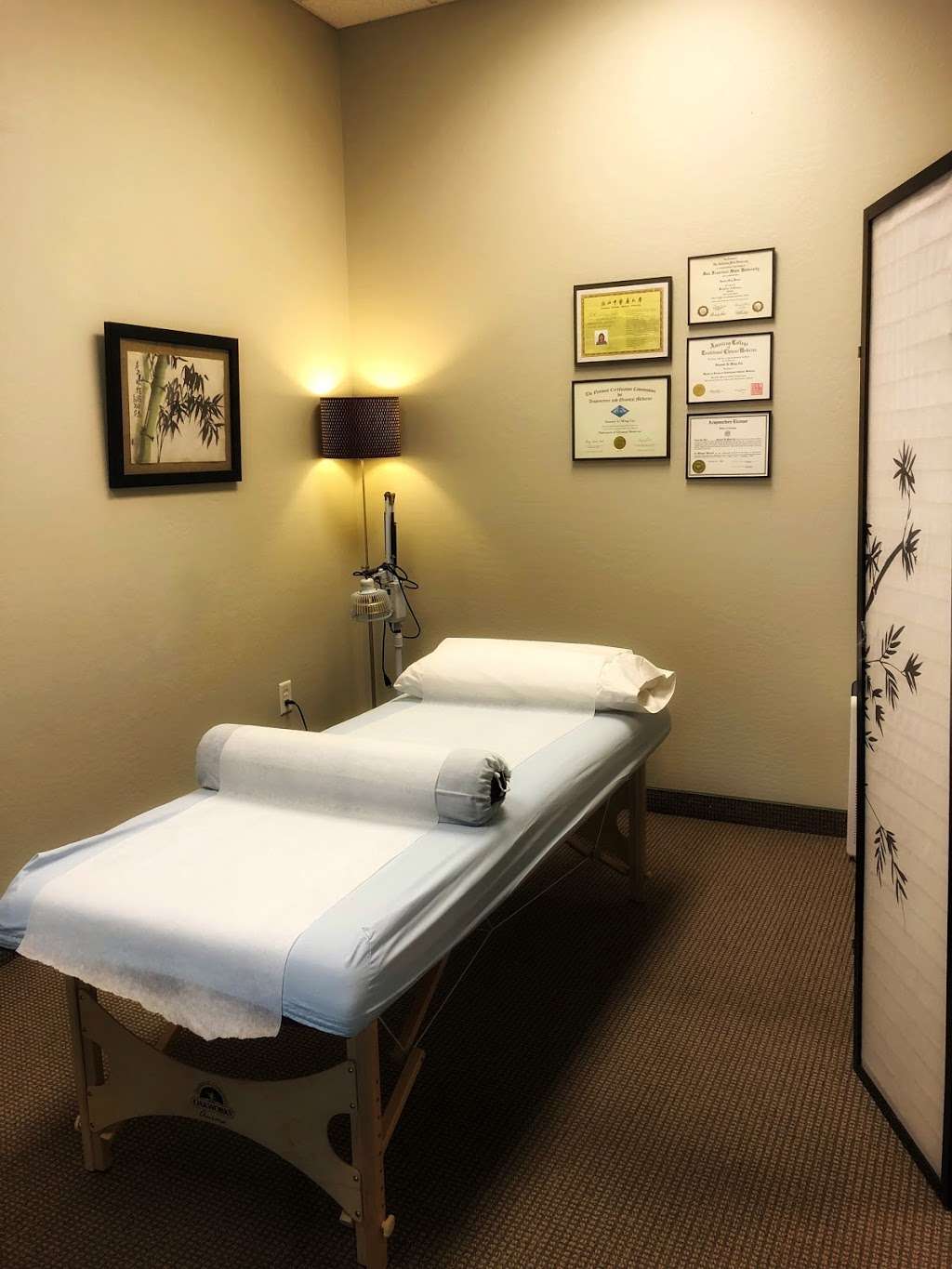 Susanti Cai Eastern Healing | 16815 S Desert Foothills Pkwy #119, Phoenix, AZ 85048, USA | Phone: (480) 294-8142