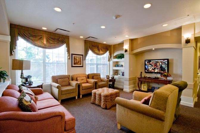 Applewood Place Assisted Living | 2800 Youngfield St, Lakewood, CO 80215 | Phone: (303) 233-4343