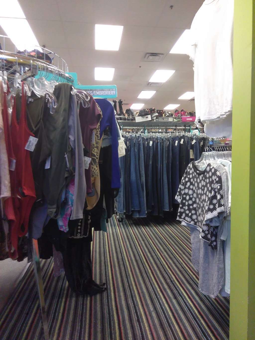 Platos Closet Kissimmee | 1624 W Osceola Pkwy, Kissimmee, FL 34741, USA | Phone: (407) 870-0663