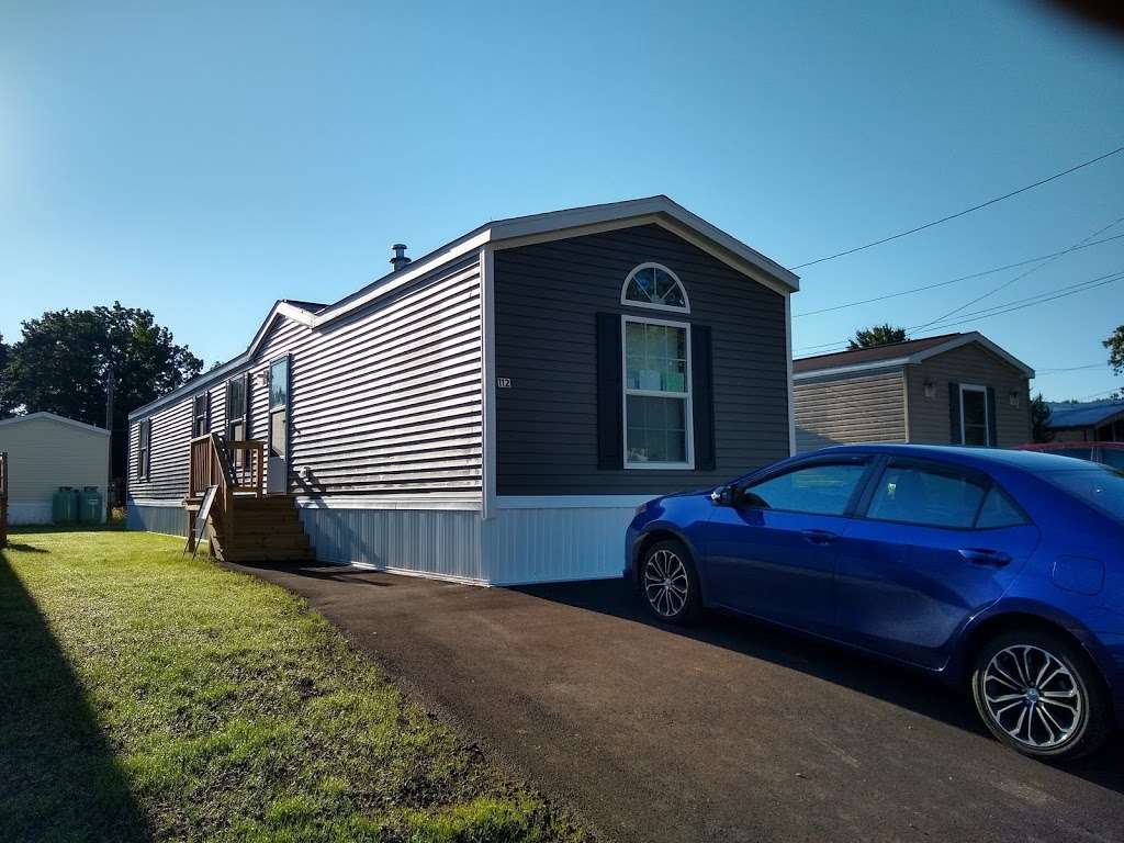 Lakeside Mobile Home Court | 54 Oak St, North Billerica, MA 01862, USA | Phone: (978) 262-0011