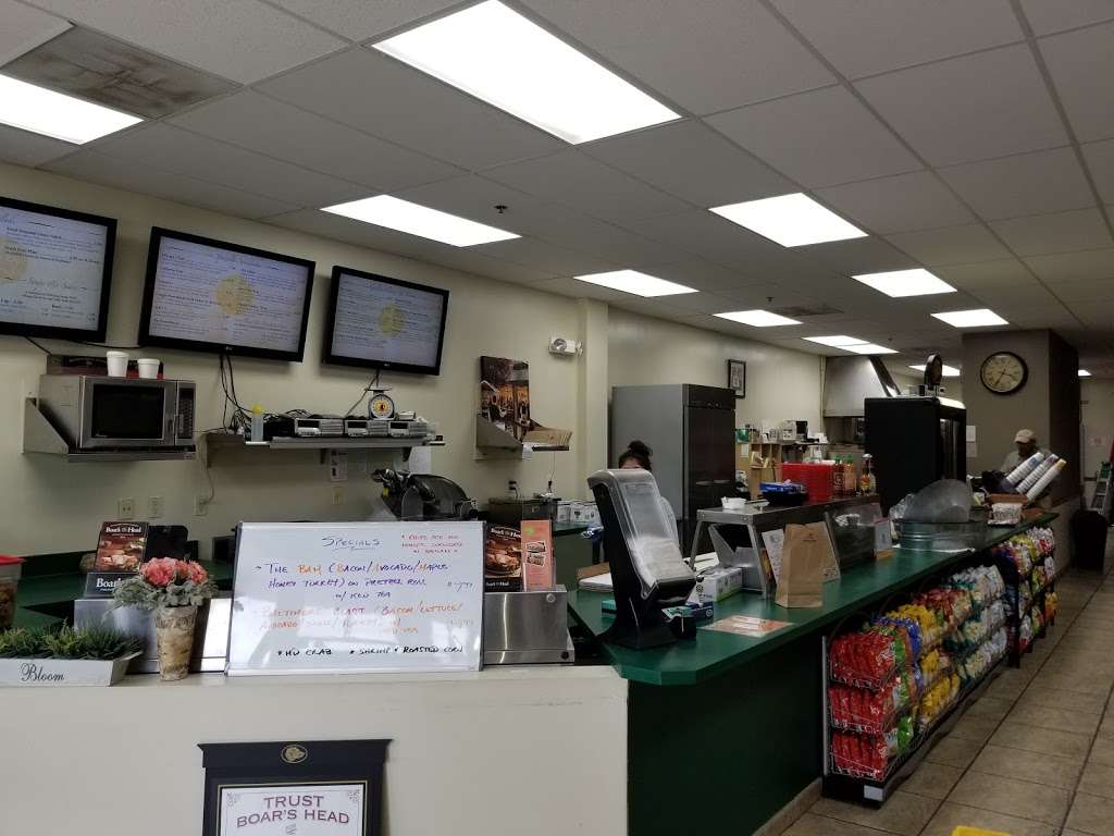 MnJ Deli & Catering | 10 Fila Way, Sparks Glencoe, MD 21152, USA | Phone: (443) 212-5536