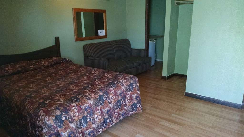 Motel 85 | 12465 County Rd 2, Brighton, CO 80603 | Phone: (303) 659-1546