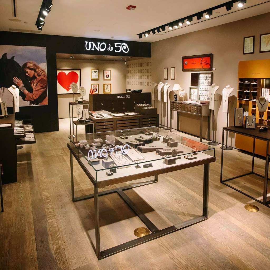 UNOde50 | 630 Old Country Road, Space 1092 A, Garden City, NY 11530, USA | Phone: (516) 874-4928