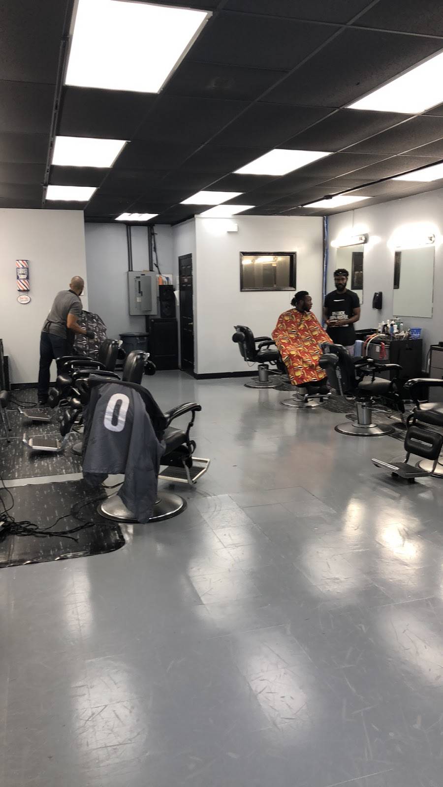 Clippers Barbershop - North Tryon | 7925 N Tryon St #107, Charlotte, NC 28262, USA | Phone: (980) 272-9107