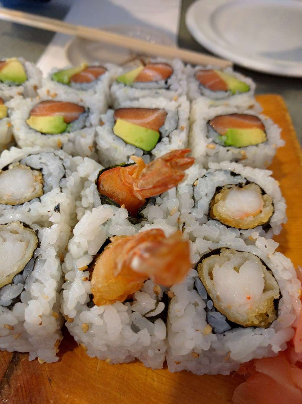 Sushi House | 1331 Rockville Pike, Rockville, MD 20852, USA | Phone: (301) 309-0043