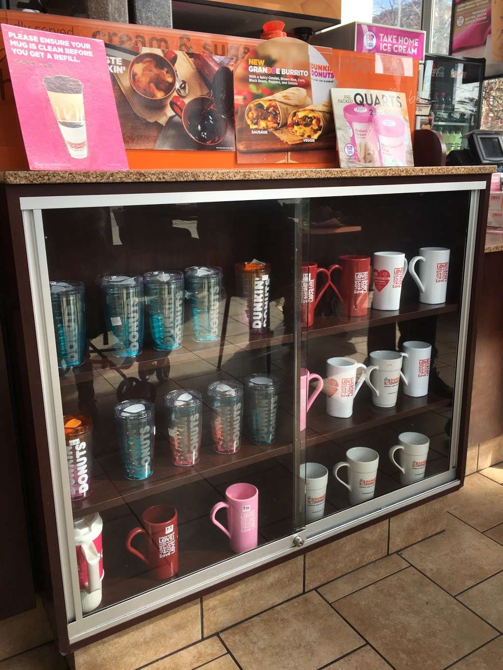 Dunkin Donuts | 111 Central Park N, New York, NY 10026, USA | Phone: (212) 222-0700