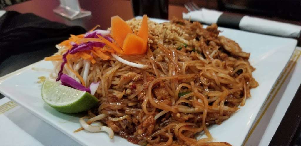 Thai Recipes Restaurant | 404 E Thompson Rd G2, Indianapolis, IN 46227 | Phone: (317) 388-5152