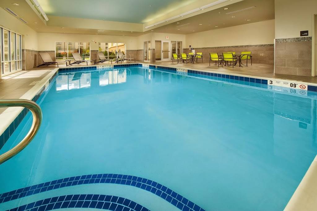 Hampton Inn & Suites Buffalo Airport | 133 Buell Ave, Cheektowaga, NY 14225, USA | Phone: (716) 631-0200