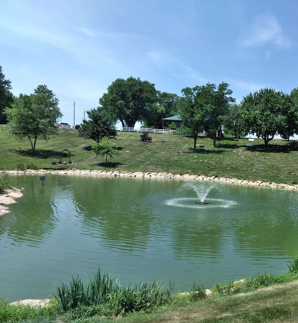 Rolling Acres Memorial Gardens for Pets, Inc. | 12200 NW Crooked Rd, Kansas City, MO 64152, USA | Phone: (816) 891-8888