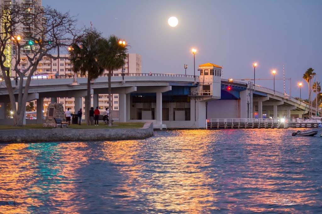 Merle Fogg Park | Fort Lauderdale, FL 33301, USA