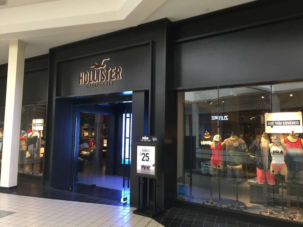 hollister at ingram park mall