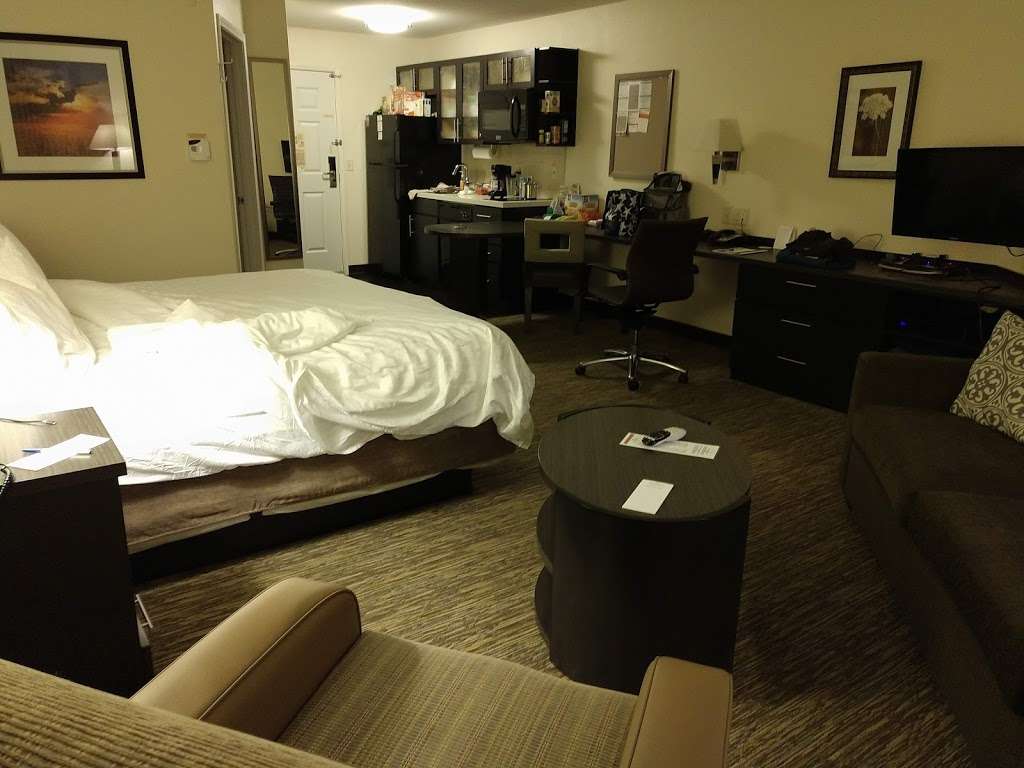 Candlewood Suites Greeley | 3530 W 29th St, Greeley, CO 80634, USA | Phone: (970) 330-2333