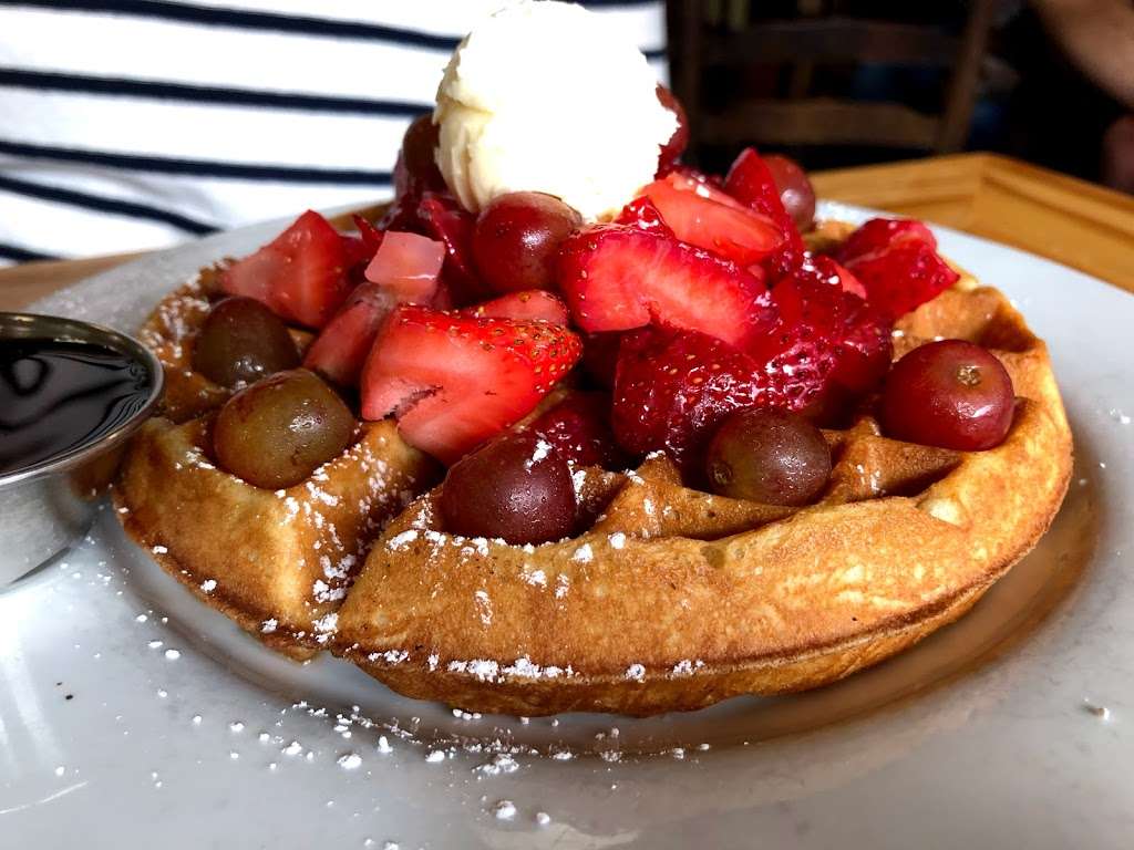 Beachside Coffee Bar & Kitchen | 4300 Judah St, San Francisco, CA 94122, USA | Phone: (415) 682-4961