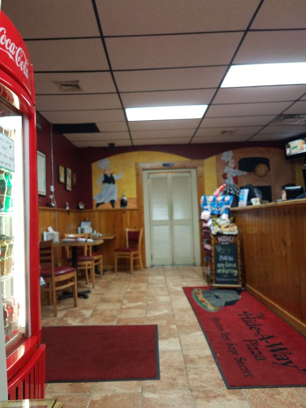 Hide-A-Way Pizza | 95 Uxbridge Rd, Mendon, MA 01756, USA | Phone: (508) 478-0600