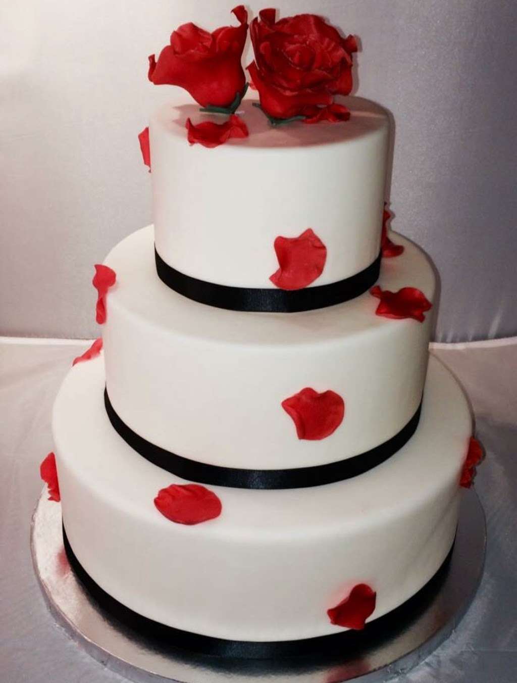 Kentastic Cakes | 101 Spring St, Millis, MA 02054, USA | Phone: (401) 526-2080