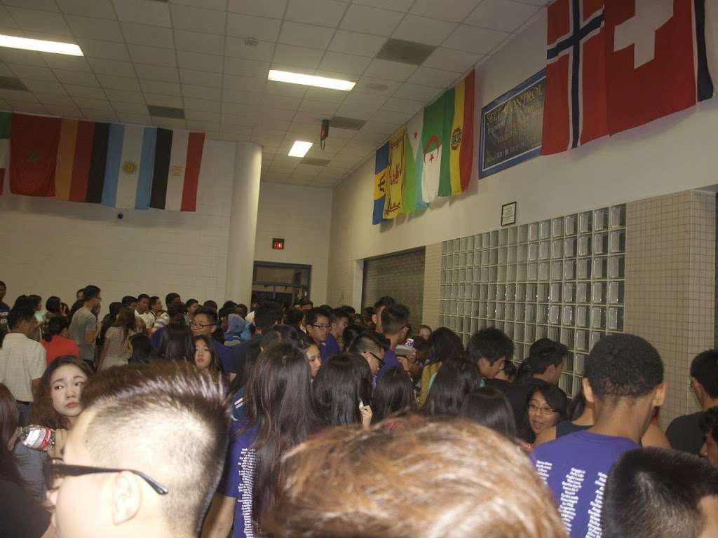 Kerr High School | 8150 Howell Sugar Land Rd, Houston, TX 77083, USA | Phone: (281) 983-8484
