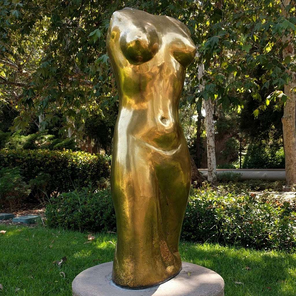 Franklin D. Murphy Sculpture Garden | 245 Charles E Young Dr E, Los Angeles, CA 90095, USA | Phone: (310) 443-7000