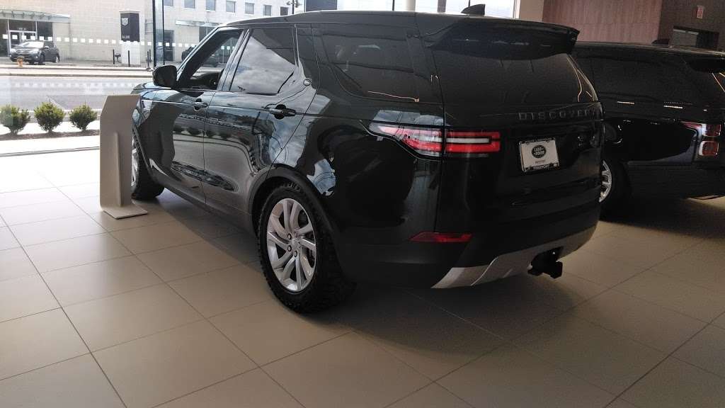 Land Rover Freeport | 146 W Sunrise Hwy, Freeport, NY 11520, USA | Phone: (516) 935-0600