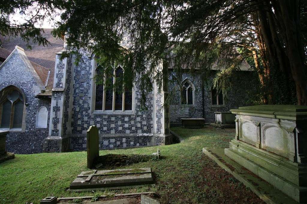 St.Mary & St.Nicholas Church, Leatherhead | 16 Church Rd, Leatherhead KT22 8AY, UK | Phone: 01372 372313