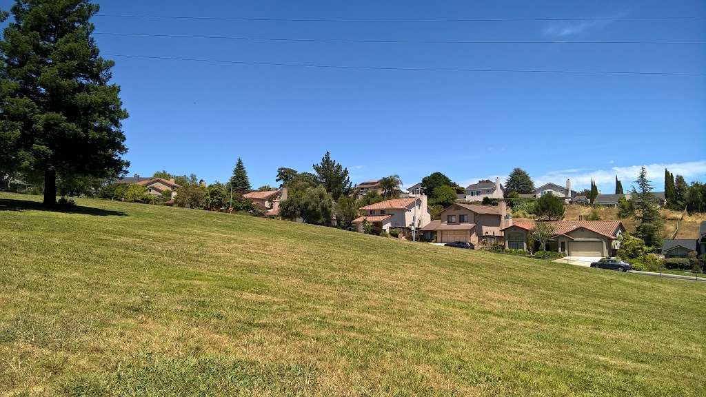 Deerview Park | 5780 Thousand Oaks Dr, Castro Valley, CA 94552, USA