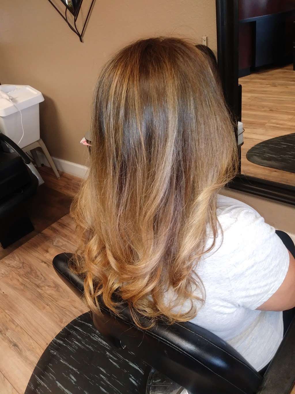 City Styles Salon | 531 E Arrow Hwy, Glendora, CA 91740