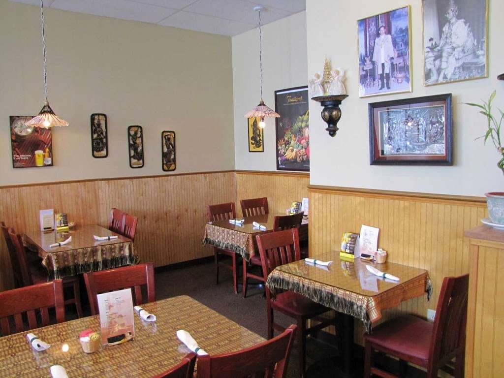 Jasmine Thai Restaurant | 4825 E 96th St, Indianapolis, IN 46240 | Phone: (317) 848-8950