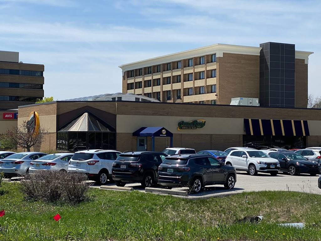 Milwaukee-Brookfield Hotel & Suites | 1005 S Moorland Rd, Brookfield, WI 53005, USA | Phone: (262) 786-9540