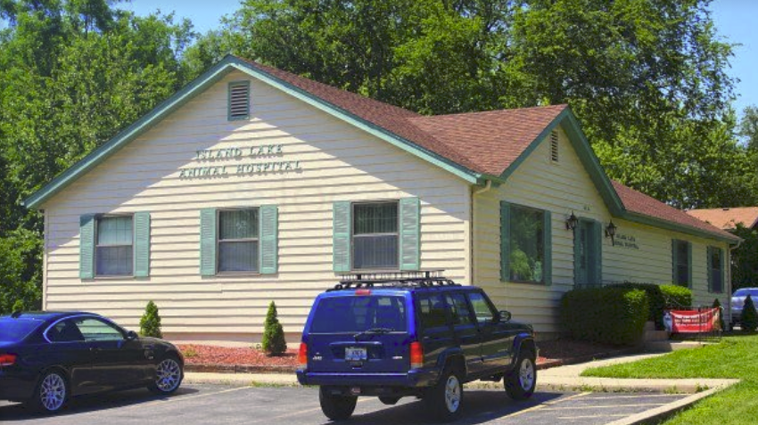 Island Lake Animal Hospital | 414 E State Rd, Island Lake, IL 60042, USA | Phone: (847) 526-5363