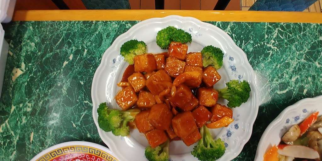 China Wok | 540 E Main St B, Genoa, IL 60135, USA | Phone: (815) 784-9688