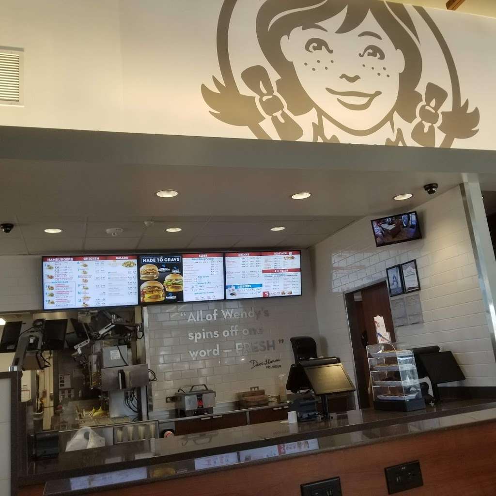 Wendys | 13074 Main St, Hesperia, CA 92345, USA | Phone: (760) 244-2455