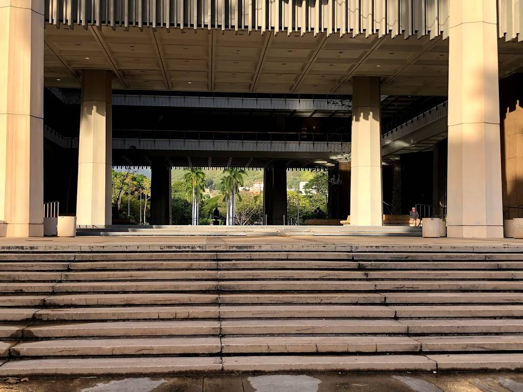 Hawaiʻi State Capitol | 415 S Beretania St, Honolulu, HI 96813, USA | Phone: (808) 587-0478