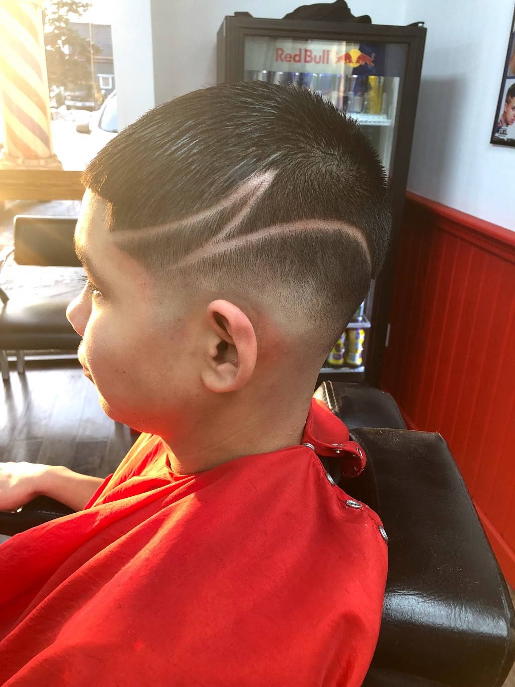 Yankee Barber Shop IV, Dowling Rd. | 2000 E Dowling Rd STE 3, Anchorage, AK 99507, USA | Phone: (907) 561-1310