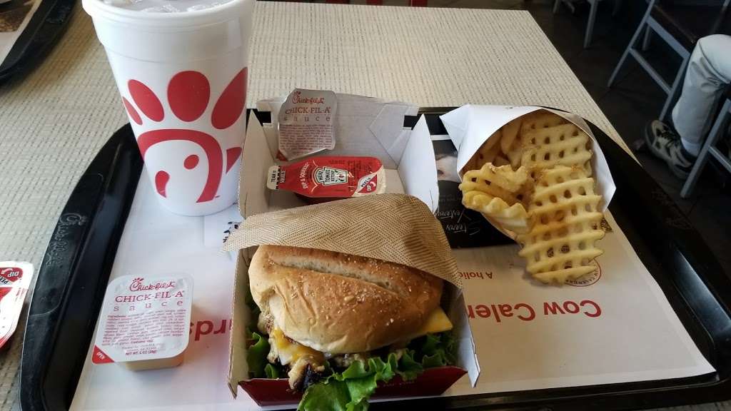 Chick-fil-A La Mesa | 8200 Parkway Dr, La Mesa, CA 91942, USA | Phone: (619) 465-4812