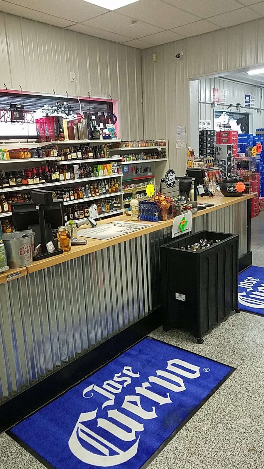 Superior Discount Liquors | 1004 US-31, Greenwood, IN 46143 | Phone: (317) 888-8151