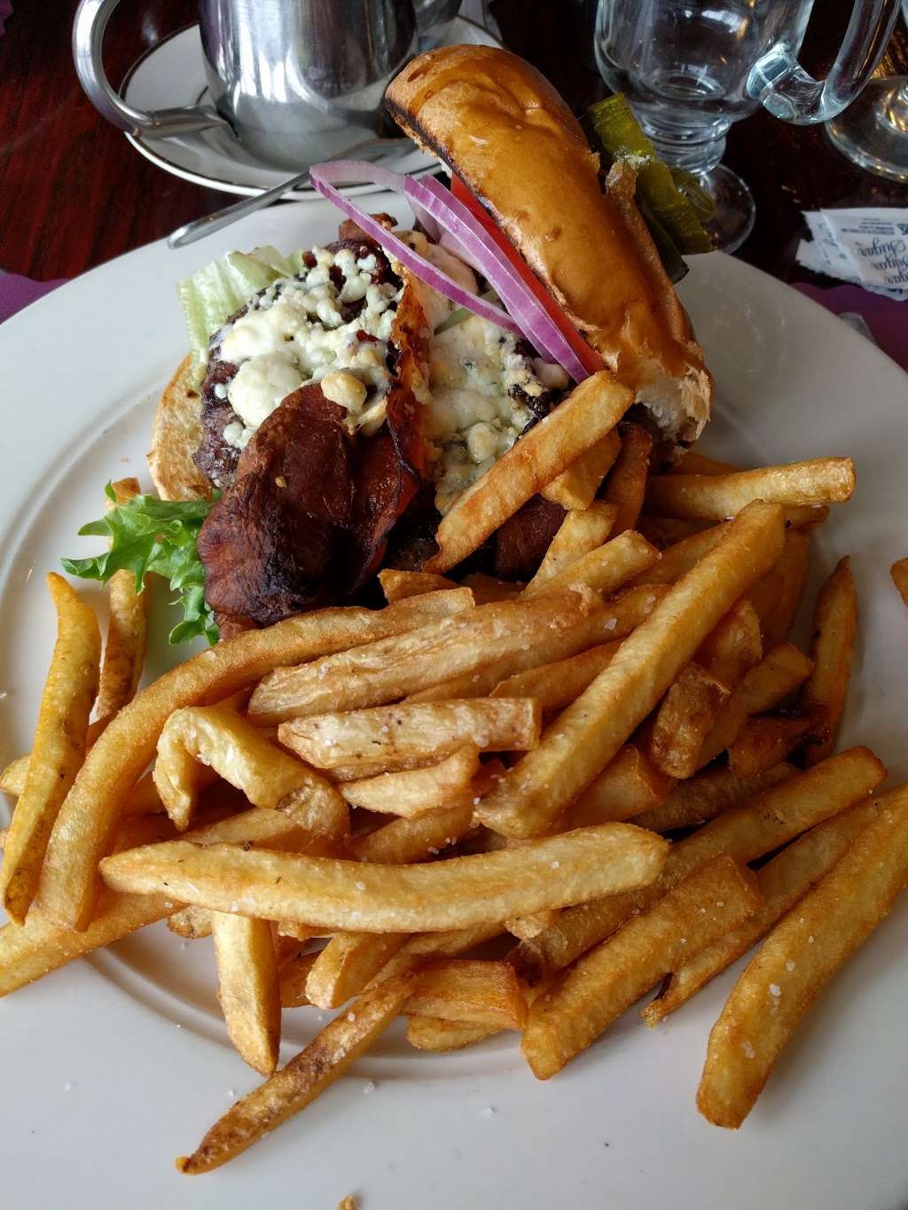 Josephs Pub & Grill | 72 North Bremen Ave, Egg Harbor City, NJ 08215, USA | Phone: (609) 965-2111 ext. 409