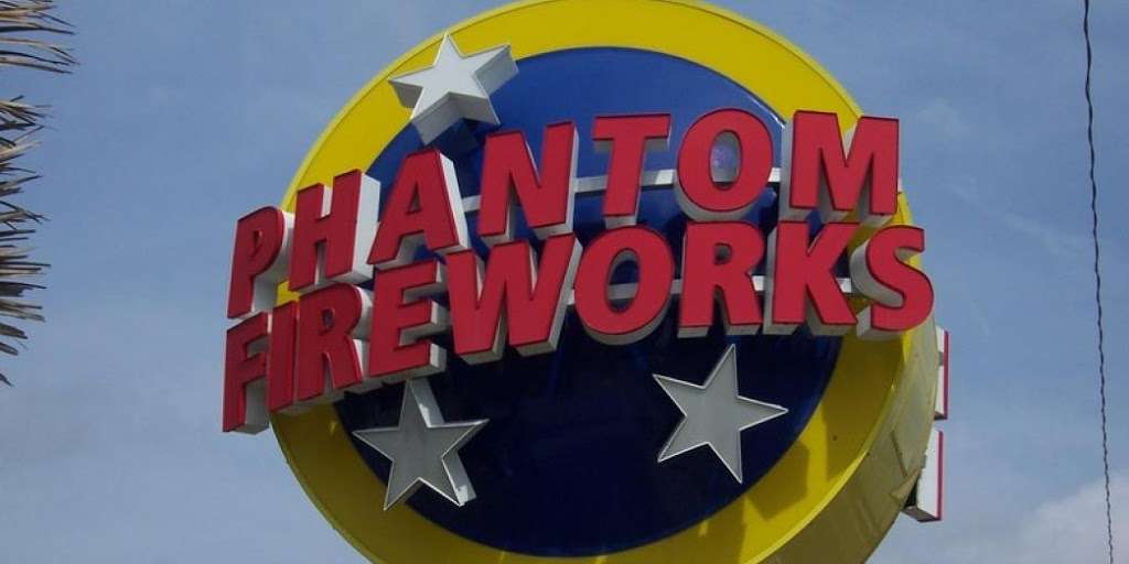 Phantom Fireworks of Daytona | 1226 S Atlantic Ave, Daytona Beach, FL 32118 | Phone: (386) 238-7724