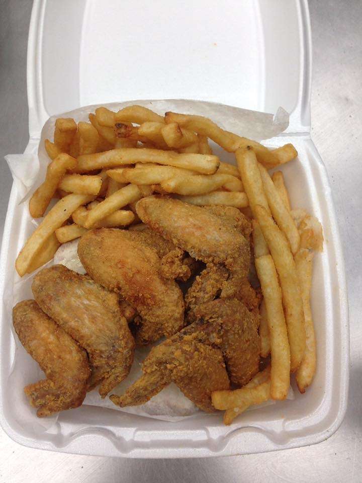 Super shark’s Fish Nd Chicken 84th St Michigan Rd . | 8421 N Michigan Rd, Indianapolis, IN 46268, USA | Phone: (463) 202-2960