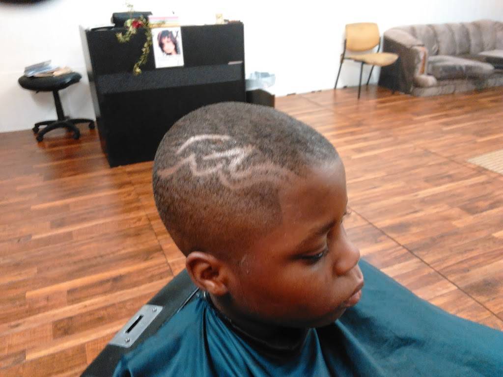 Hollywood Salon | 1506 N Rockwell Ave, Oklahoma City, OK 73127, USA | Phone: (405) 495-8069