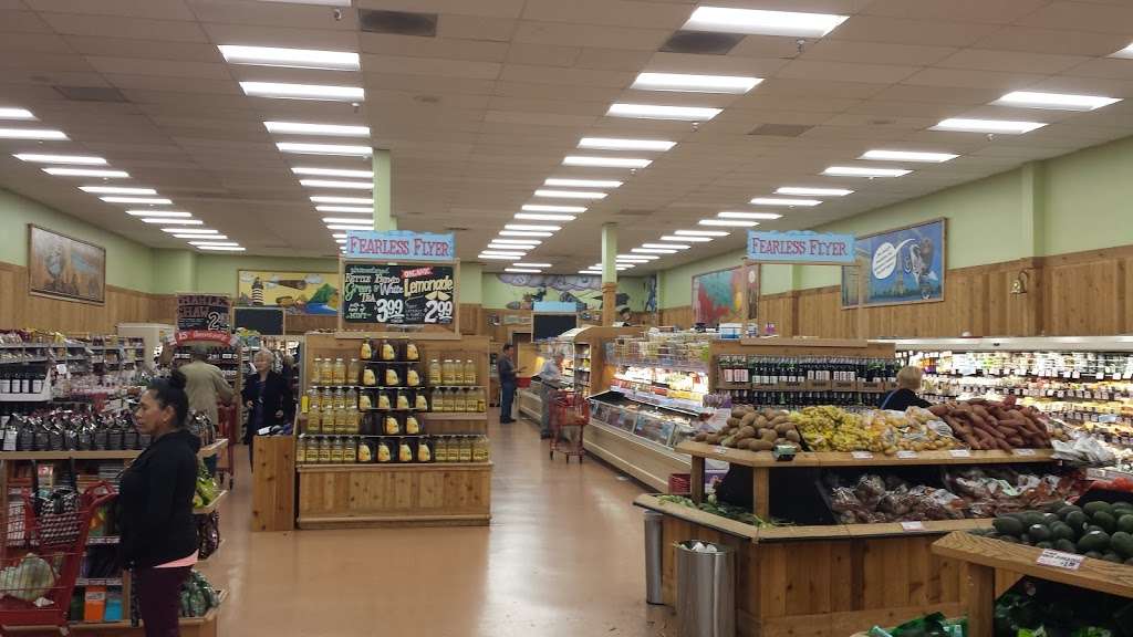 Trader Joes | 2545 Pacific Coast Hwy, Torrance, CA 90505, USA | Phone: (310) 326-9520