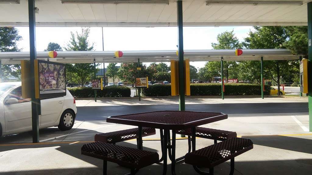 Sonic Drive-In | 7761 Gateway Ln NW, Concord, NC 28027, USA | Phone: (704) 979-0380