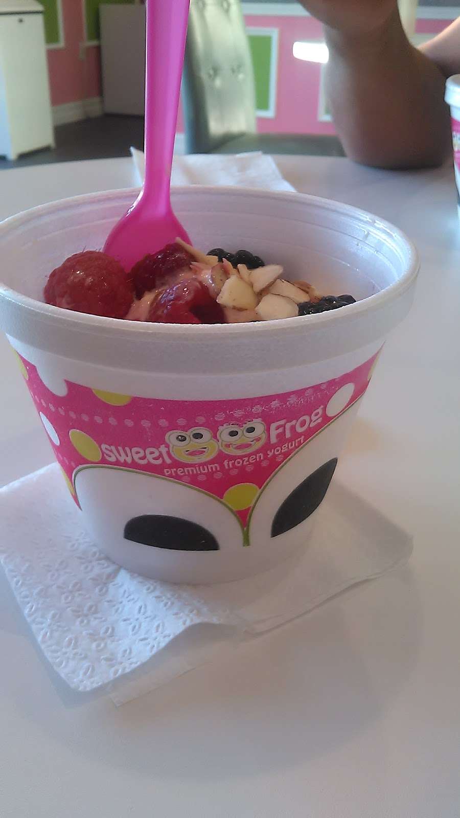 Sweet Frog Quincy | 650 Adams St, Quincy, MA 02169, USA | Phone: (617) 481-6747