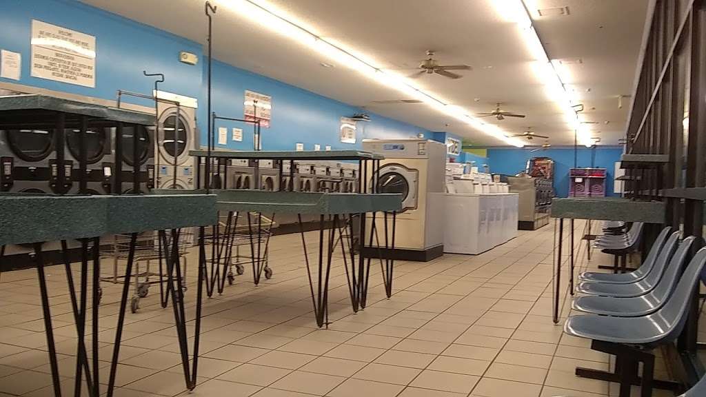 Family Coin Laundry | 130 Vandiver Dr, Lincolnton, NC 28092, USA | Phone: (704) 736-0510