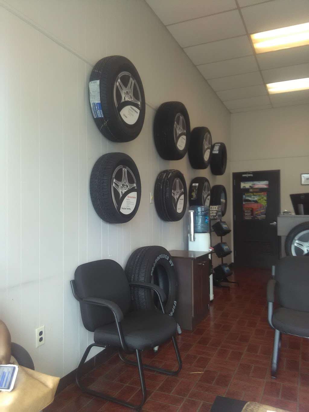 Mavis Discount Tire | 2150 NJ-33, Hamilton Square, NJ 08690 | Phone: (609) 227-4085