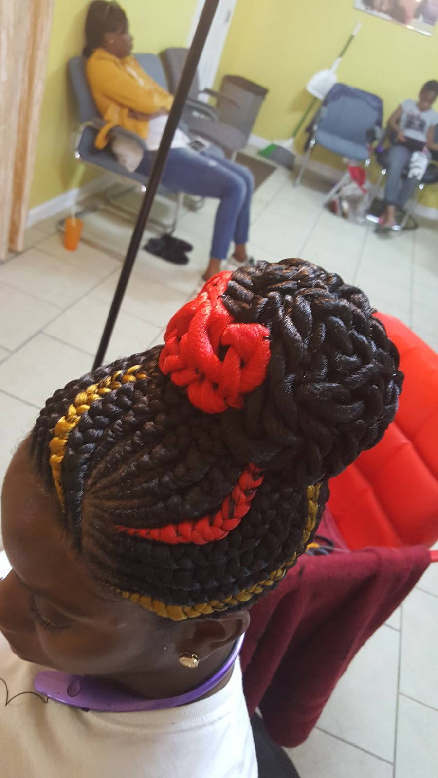 Antoinette Mendy African Hair Braiding | 10101 Mary Dell Ln, Jeffersontown, KY 40299, USA | Phone: (502) 457-2997